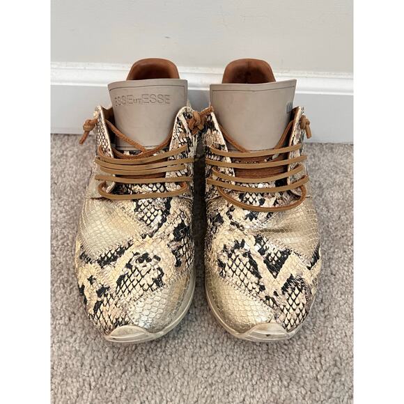 ESSEutESSEMetallic Python Print Lamb Leather Fringe Running Sneaker Gold 39 - Picture 2 of 10